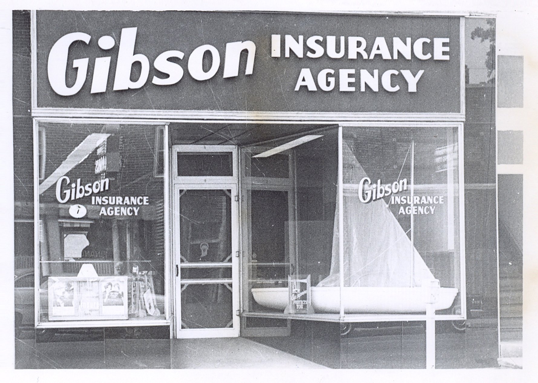 15553, Plymouth Business- Insurance & Real Estate, Gibson Ins. Agency, 117 W LaPorte, ca 1960, #5640D-52, Dan Gibson owner